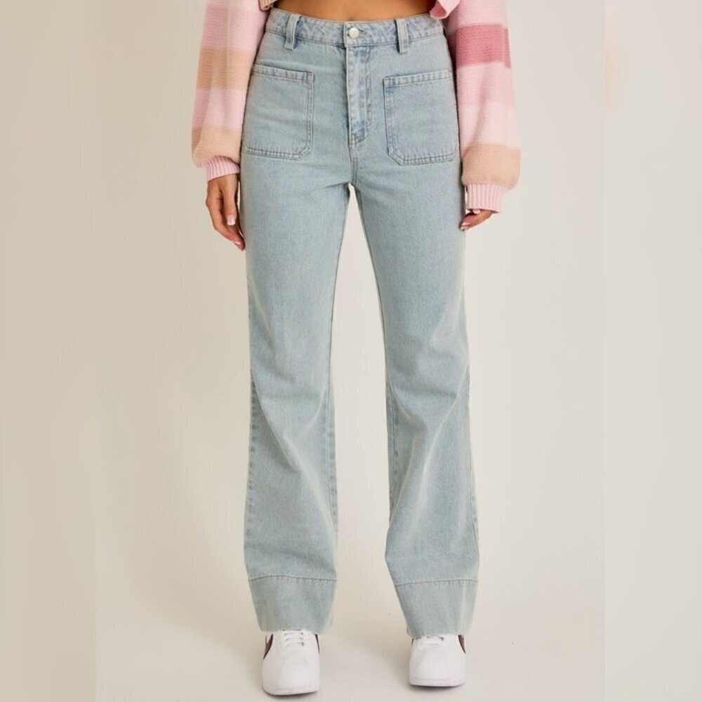 1 LEFT!! HIGH LIFE BOOTCUT LIGHT WASH DENIM JEANS